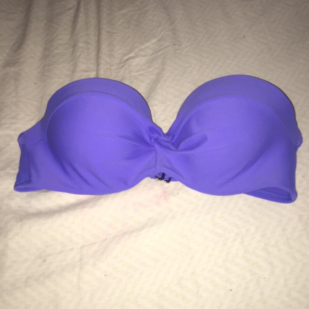 A blue collections by Catalina bikini top.